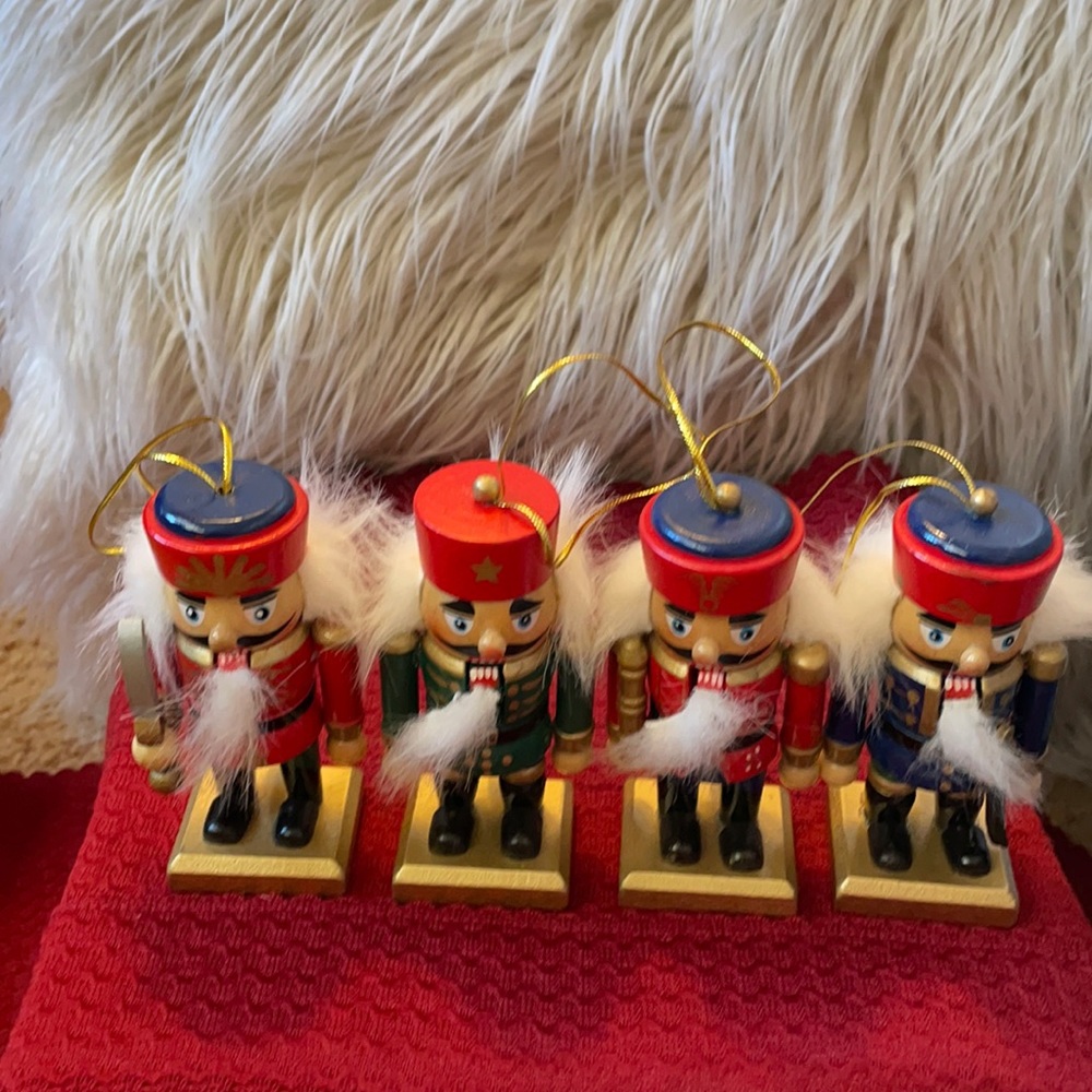 Nutcracker vintage small Xmas ornaments set of 4